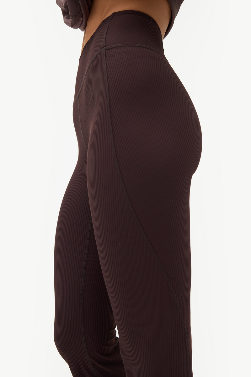 Julie Flare Legging – Halfdays