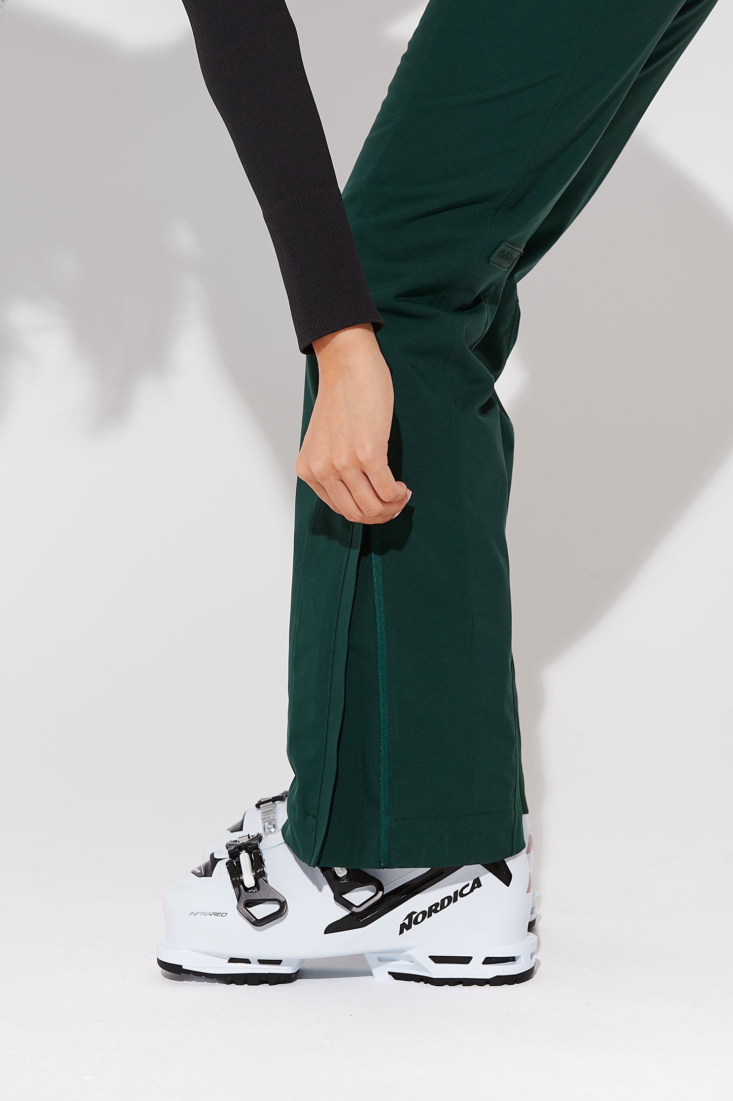 Pre-Loved Carson Bib Pant - Short