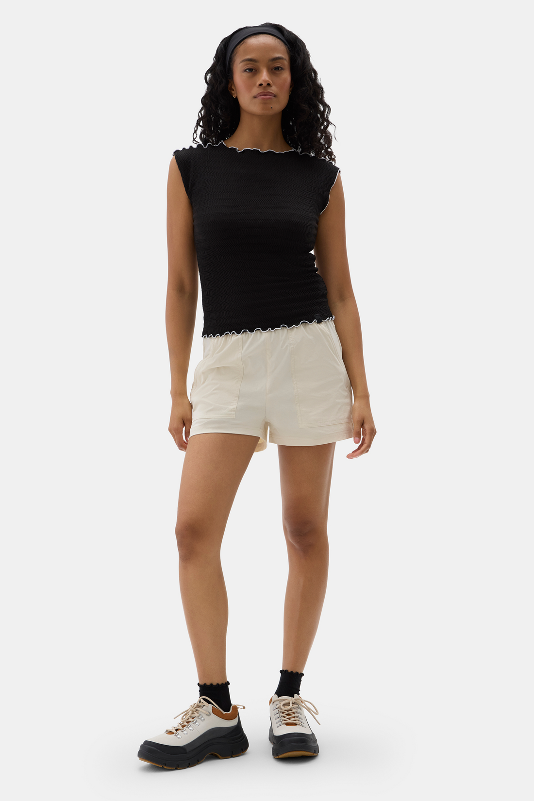 Ynes Tank