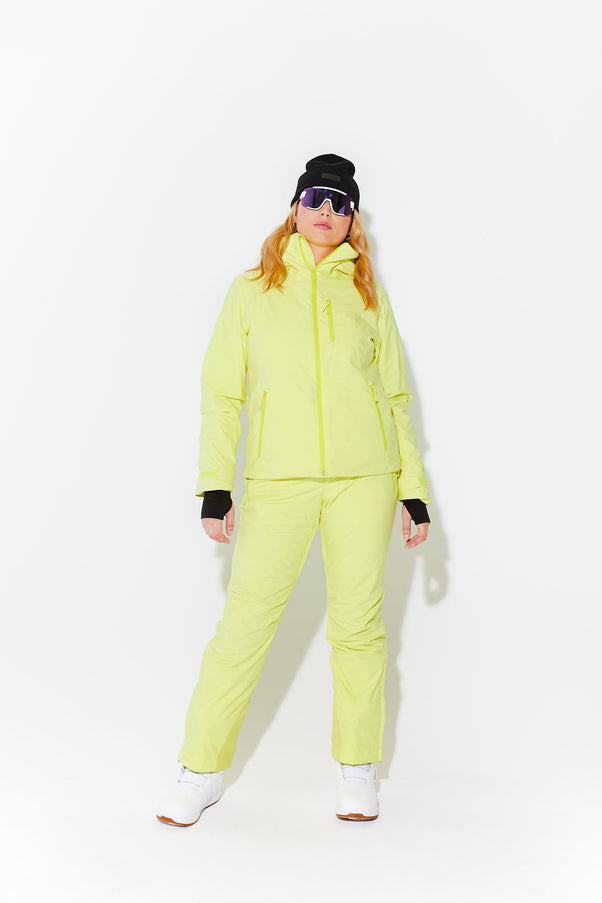 Woman wearing Granita ski jacket
