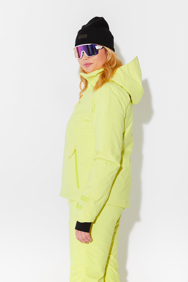 Woman wearing Granita ski jacket