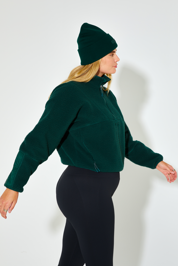 Woman in Alpine Green Pieper Fleece