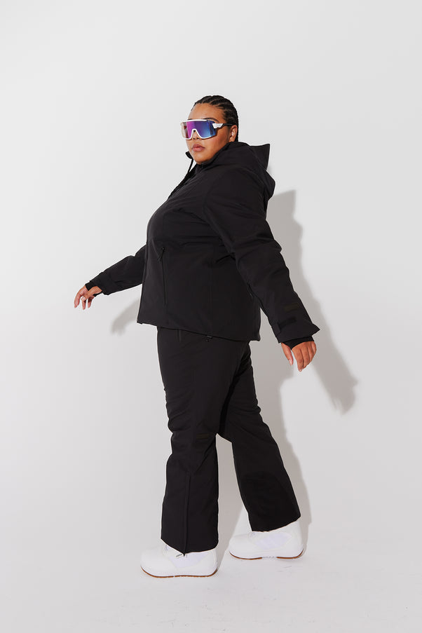 Woman wearing Black ski jacket