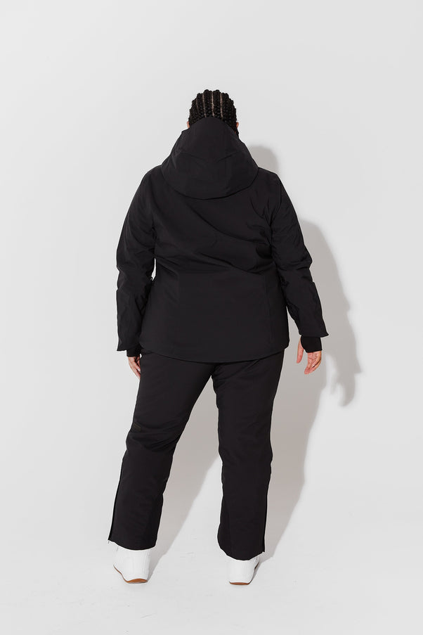 Woman wearing Black ski jacket