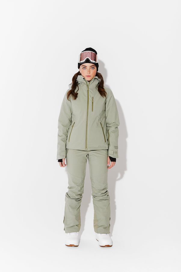 Woman wearing Sage ski jacket
