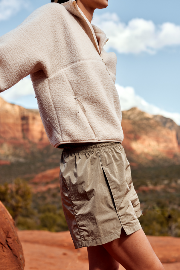 Woman in Oat Milk Pieper Fleece